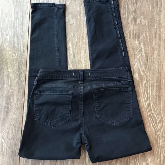 𝅺J Brand jeans with zippers at ankles - Picture 4 of 7